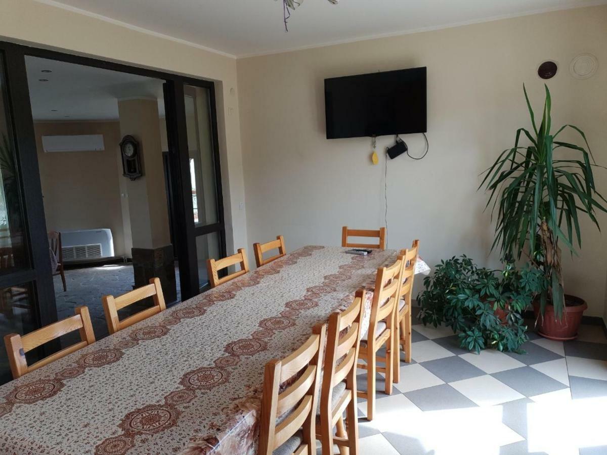 Hotel Къща За Гости Луксия Sukhache Exterior foto